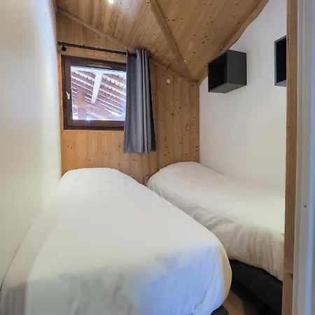 Aiguille Hotel 2*